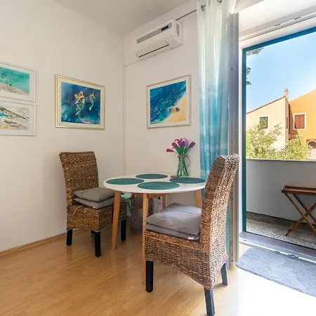 Appartement By The Sea - 19336 Zadar