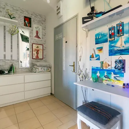 By The Sea - 19336 Задар