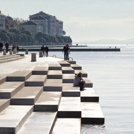 By The Sea - 19336 * ザダル