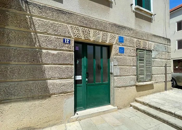 Apartment By The Sea - 19336 Zadar